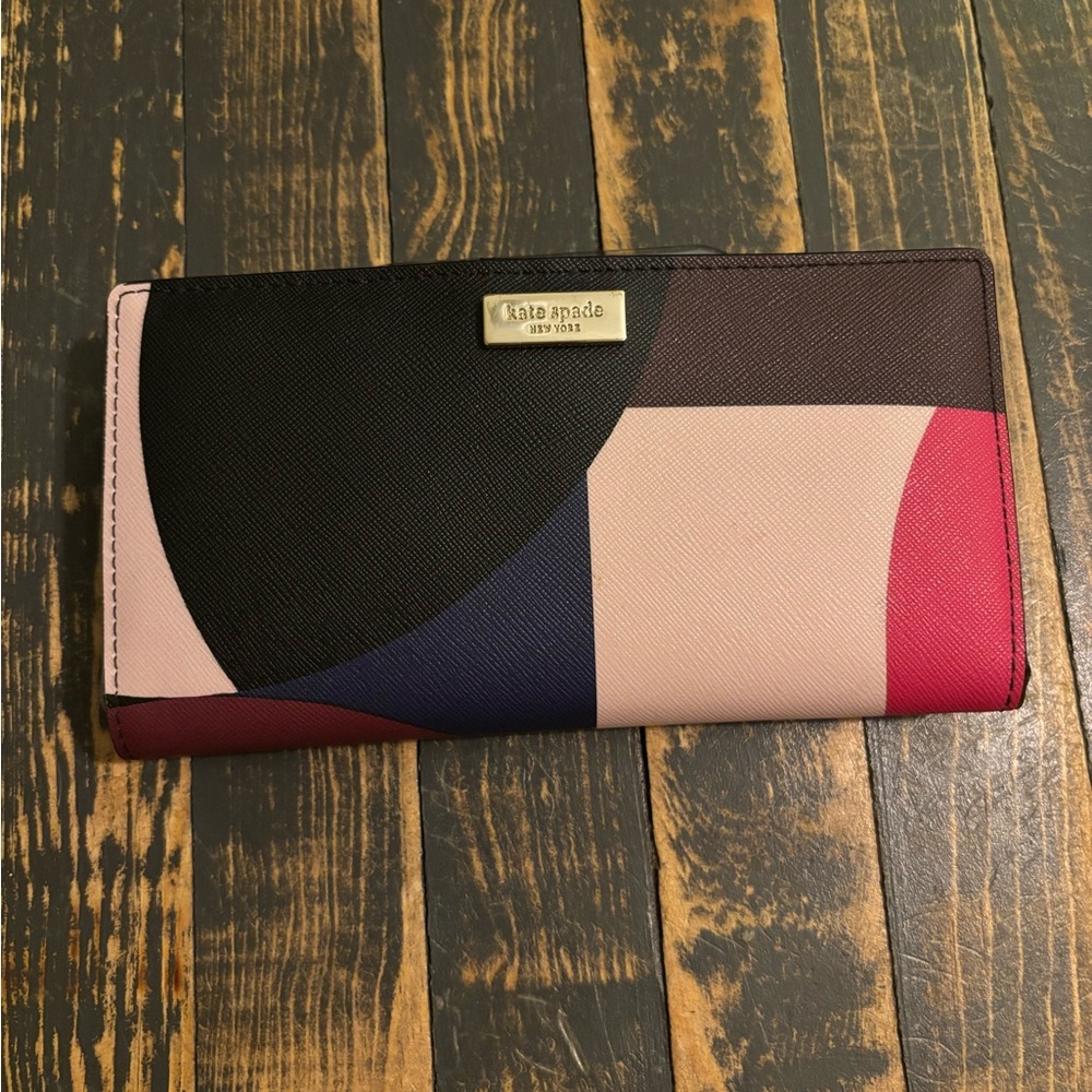 Kate Spade New York Laurel Way Geo Spotlight Stacy Wallet